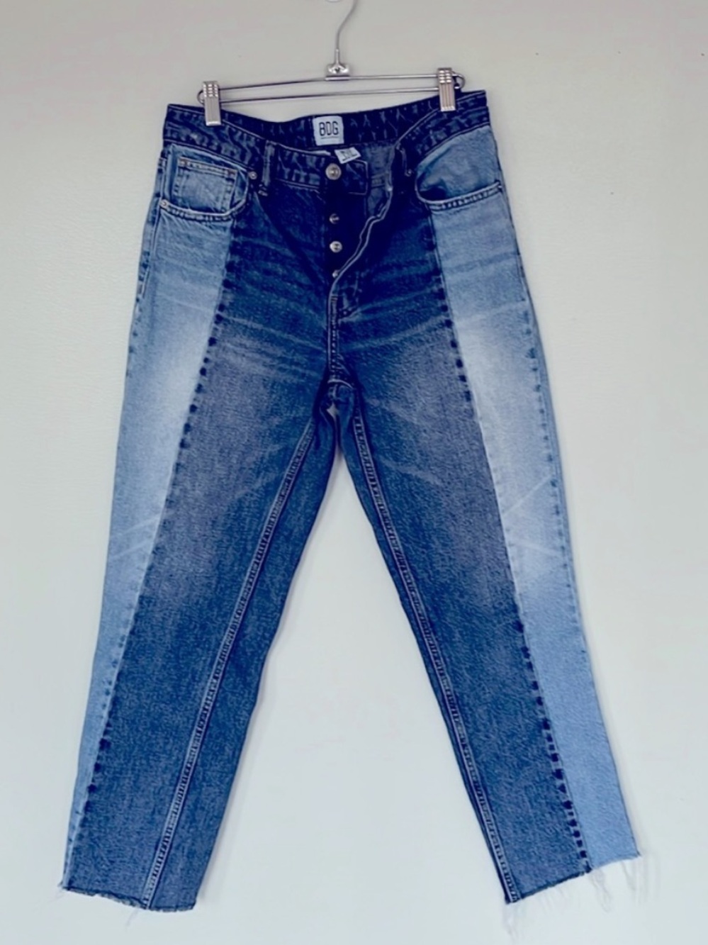 BDG Urban Outfitters Jessye Two-Tone
Patchwork Jeans Blue Size 27 - Picture 2 of 9